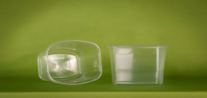 Контейнер прямоуг.СРЕДНИЙ  750 мл (УЮ)/138 * 102,2 * 86,7мм/ /100шт*10уп/ (1000шт*кор) БЕЗ КРЫШКИ